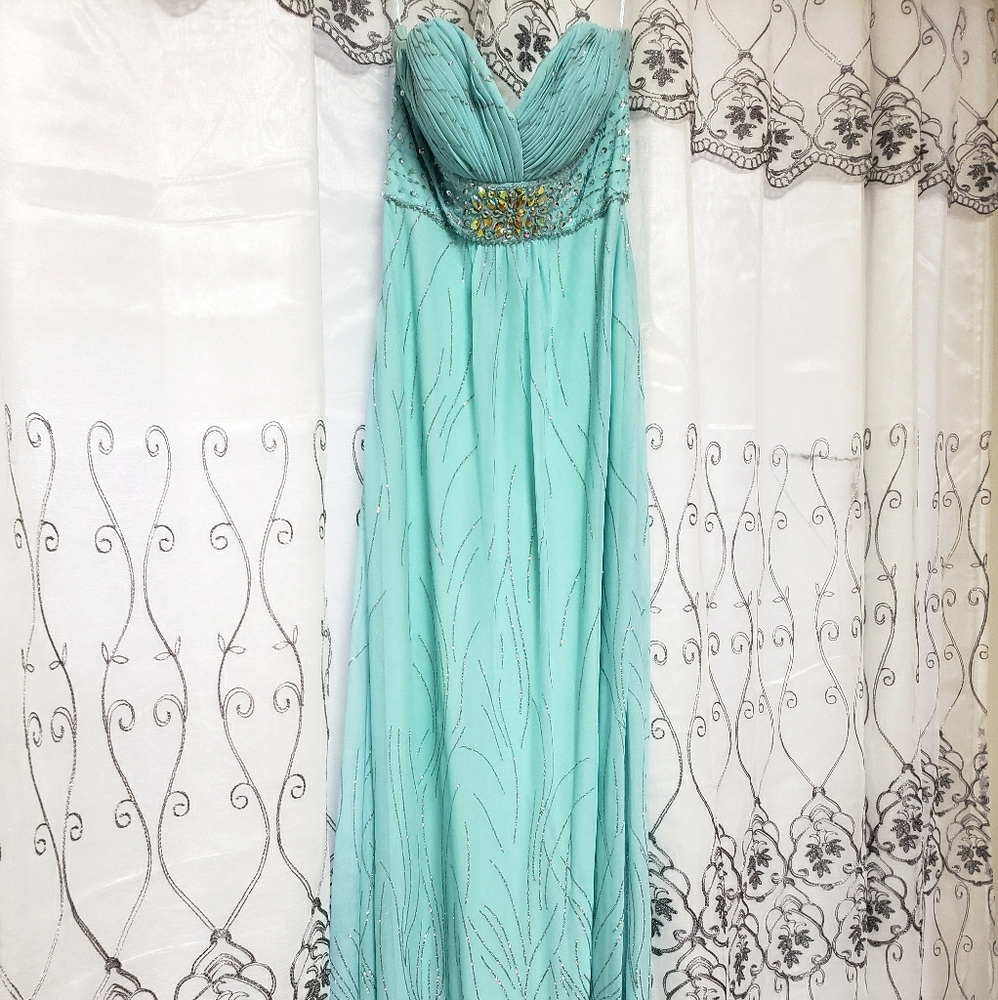 Aqua long/prom dress